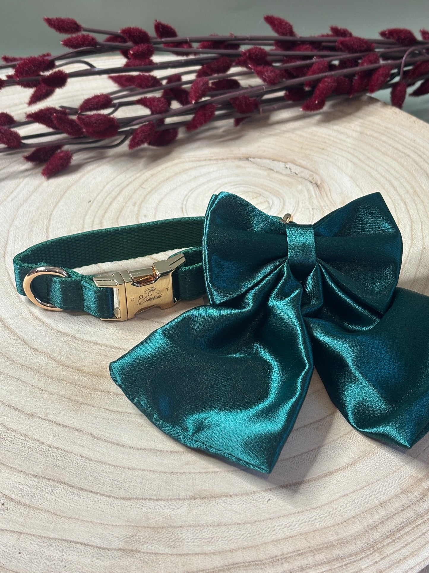 Green Satin Collar