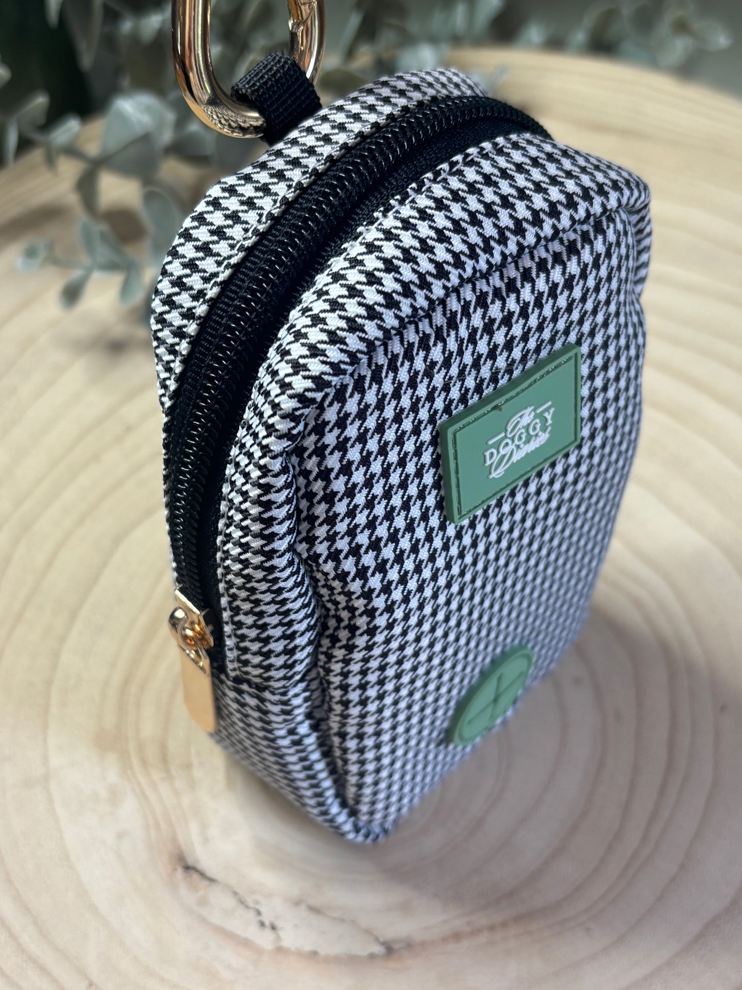 Large Houndstooth Treat Pouch & Dispenser